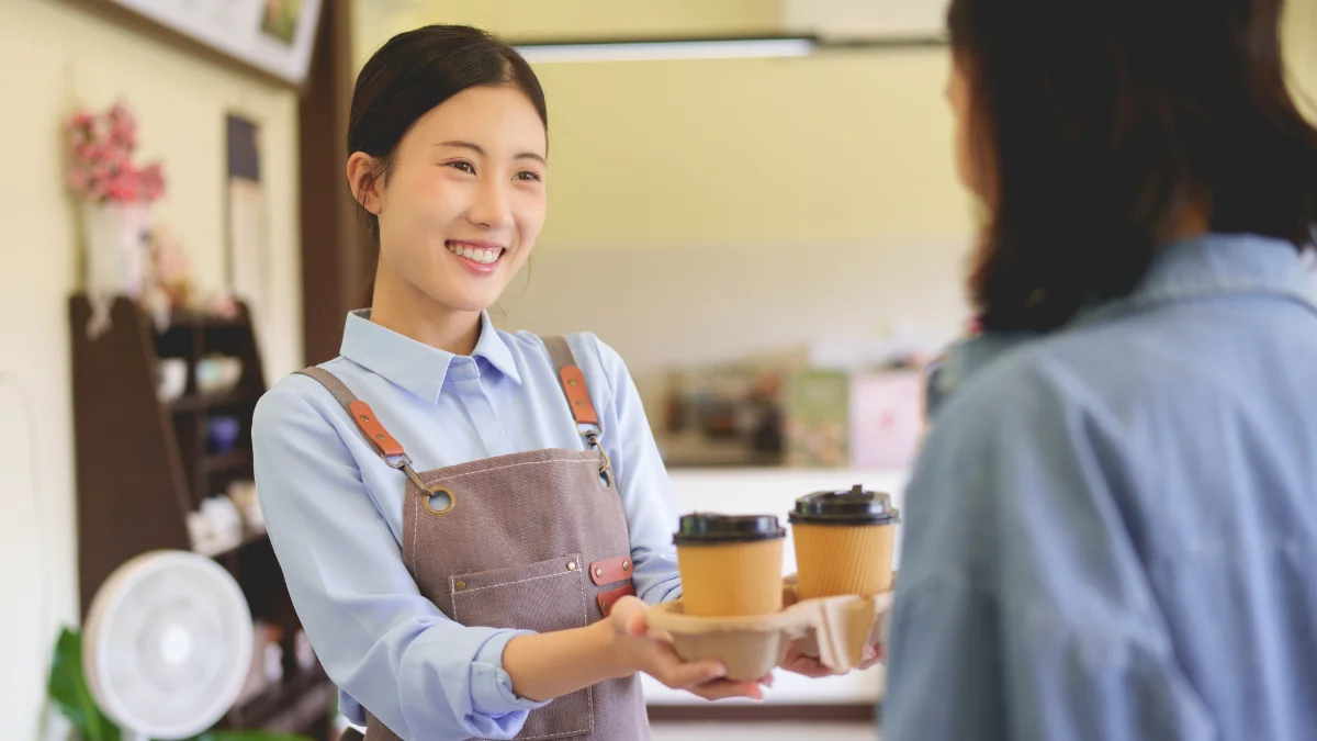 外国人のお客様が増えて、現場での対応に困っている
